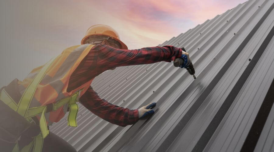 Professional gutter cleaning in Earleville, MD
